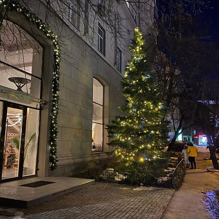 Panorama Luxury Apartment In The House With A Spire, A Historical Building In The City Centre Kharkiv Exterior photo