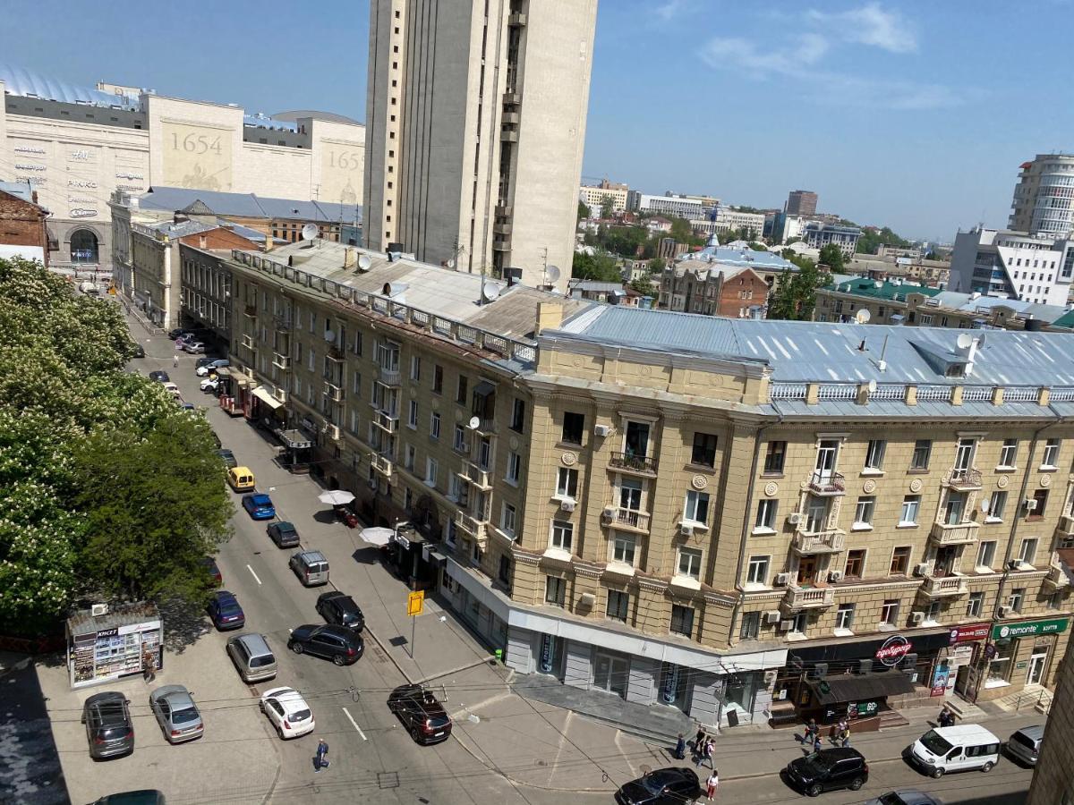 Panorama Luxury Apartment In The House With A Spire, A Historical Building In The City Centre Kharkiv Exterior photo