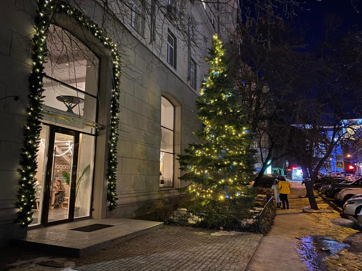 Panorama Luxury Apartment In The House With A Spire, A Historical Building In The City Centre Kharkiv Exterior photo